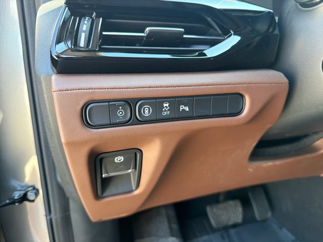 Used 2024 Acura MDX SH-AWD w/ Technology Package image 19