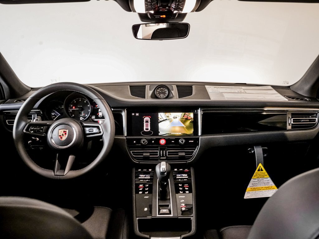 New 2026 Porsche Macan image 26