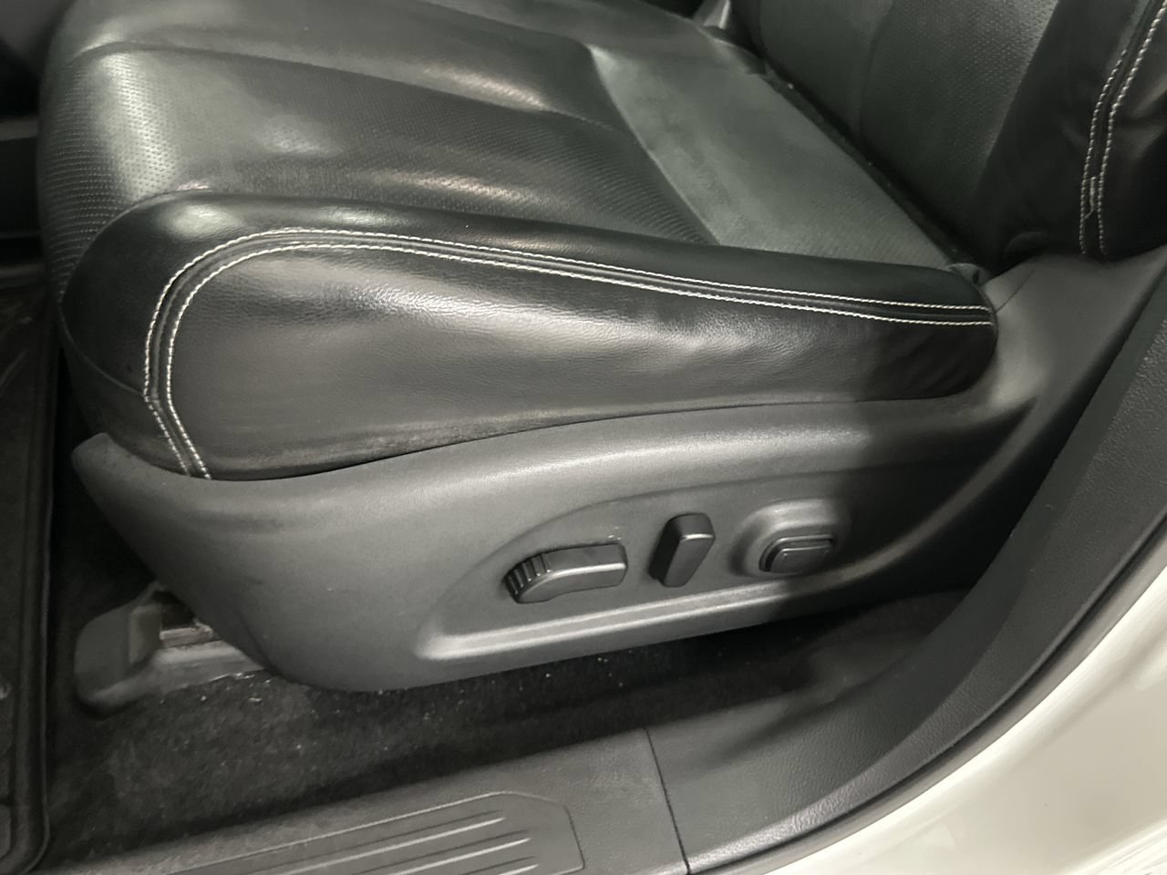 Used 2018 Nissan Murano S AWD/4WD image 13