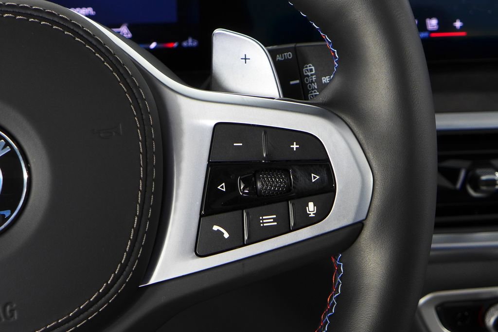 Used 2025 BMW X7 M60i w/ Climate Comfort Package AWD/4WD image 24