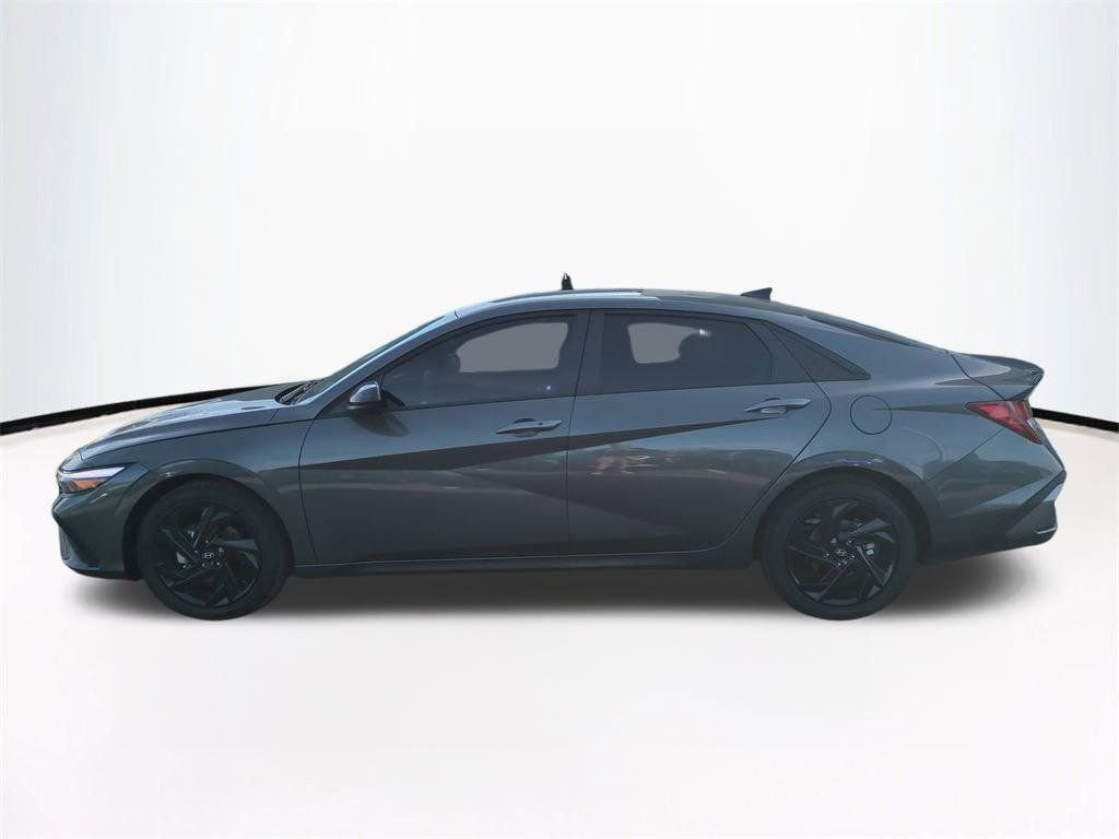 New 2026 Hyundai Elantra Sport image 8