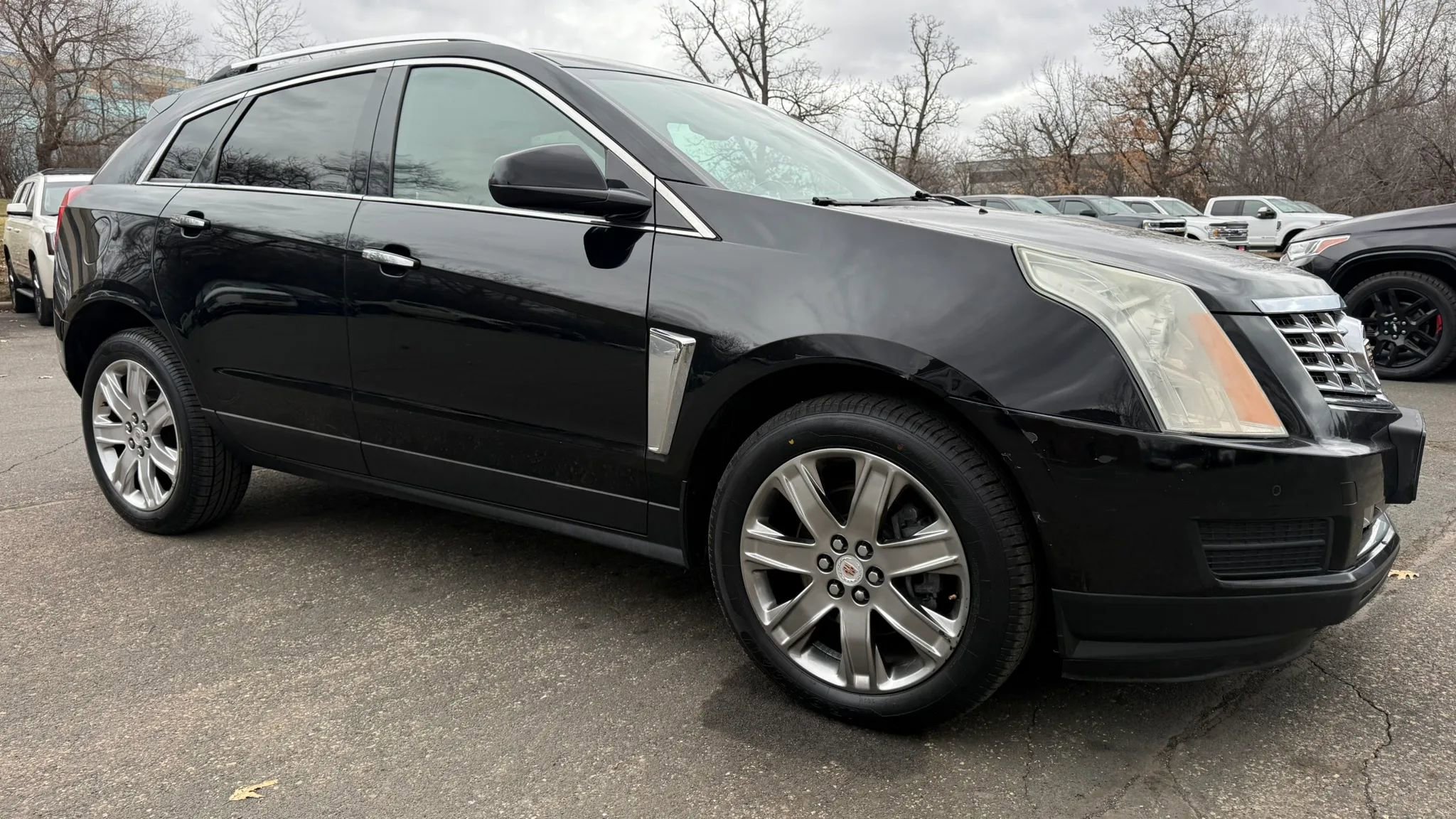 Used 2015 Cadillac SRX Luxury w/ Driver Awareness Package image 12