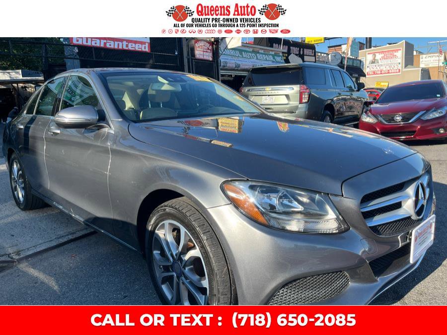 Used 2017 Mercedes-Benz C 300 4MATIC Sedan image 3