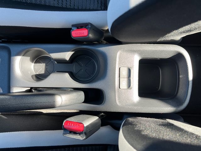 Used 2021 Nissan Versa SV FWD image 27