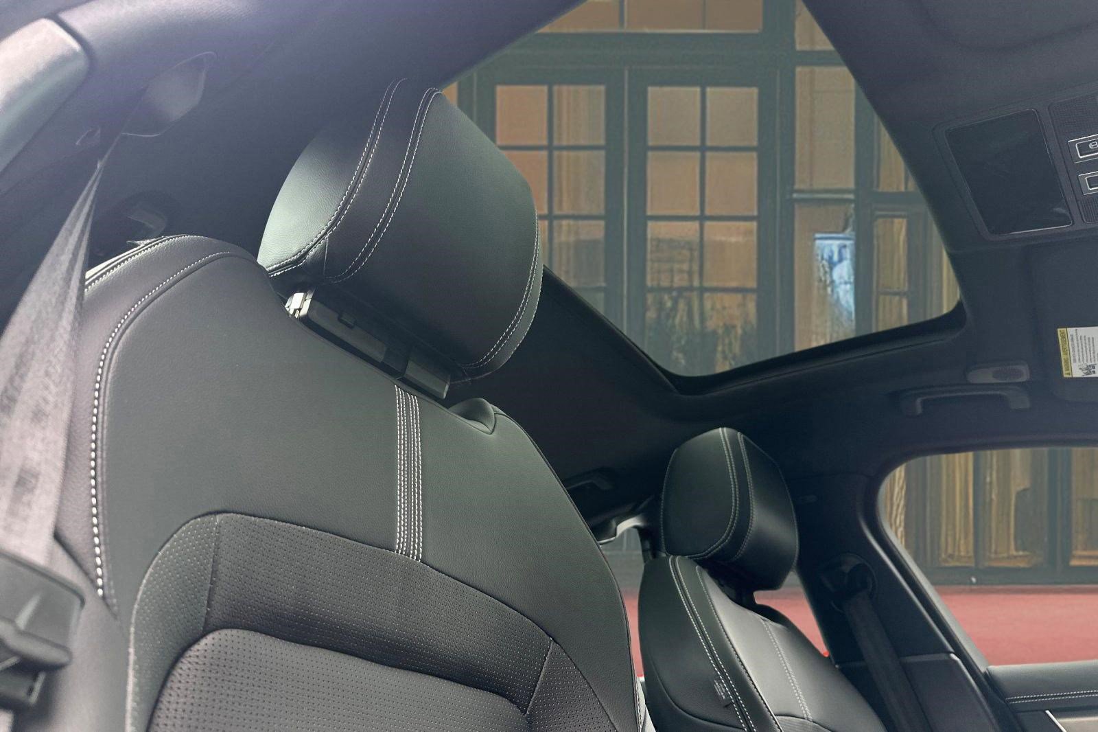 New 2024 Jaguar XF R-Dynamic SE image 13