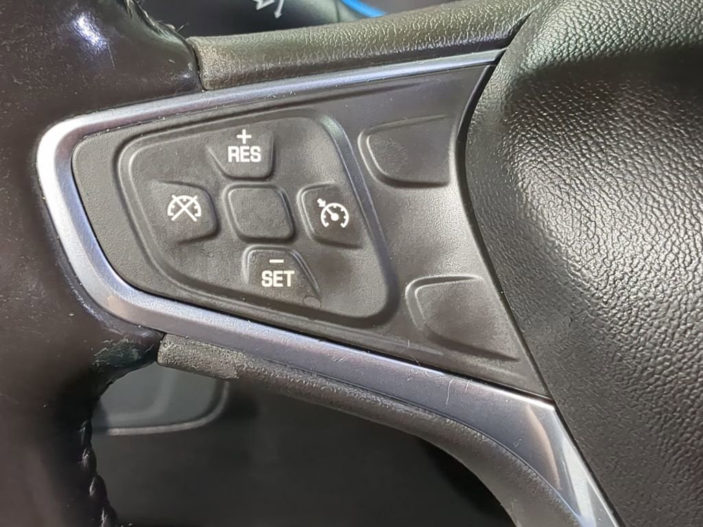 Used 2018 Chevrolet Equinox LT FWD image 29