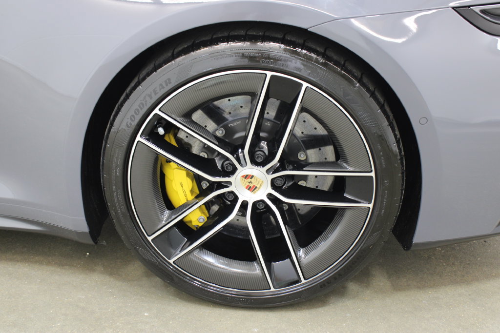 Used 2025 Porsche 911 Targa 4 GTS AWD/4WD image 13