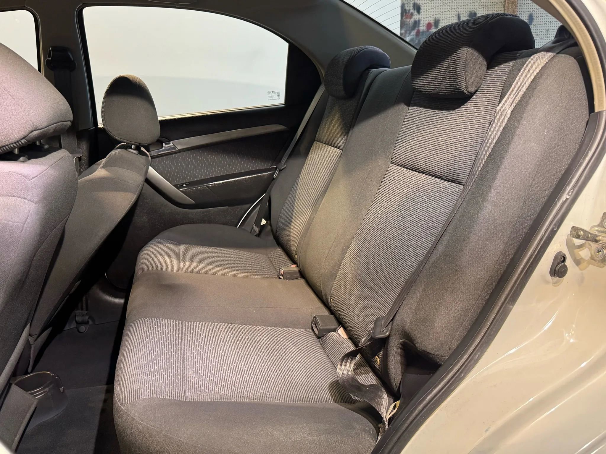 Used 2007 Chevrolet Aveo LT image 20