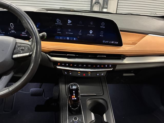 Certified 2024 Cadillac XT4 Premium Luxury w/ Technology Package FWD image 18