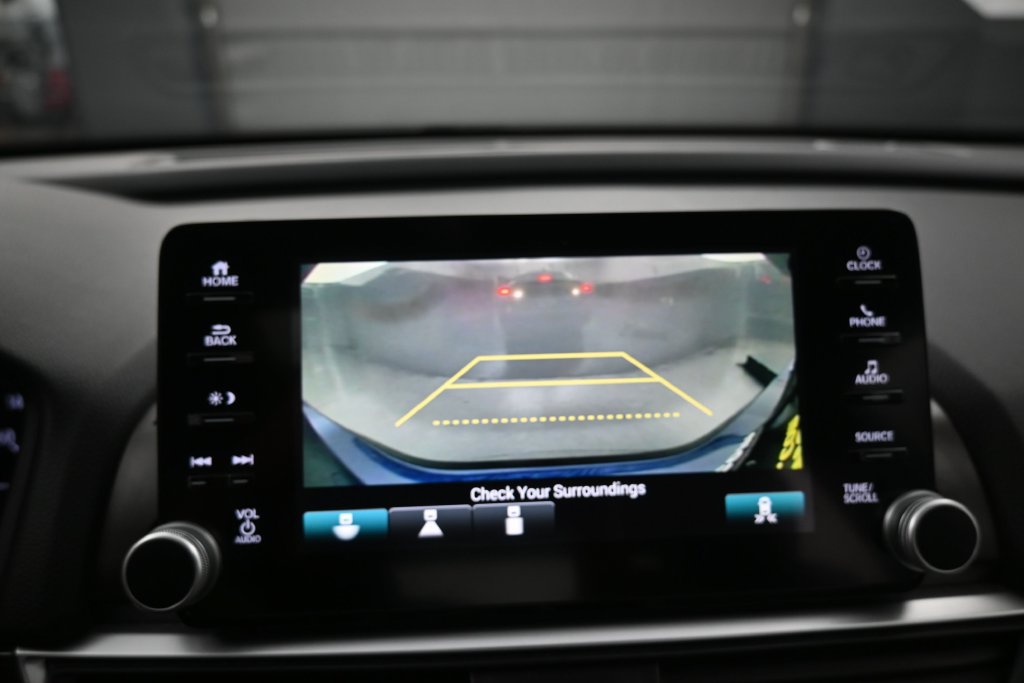 Used 2018 Honda Accord EX image 8