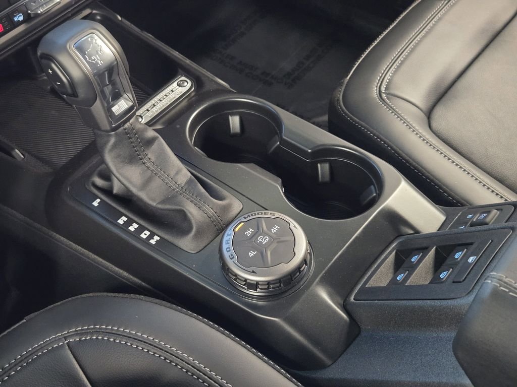New 2026 Ford Bronco Outer Banks AWD/4WD image 19