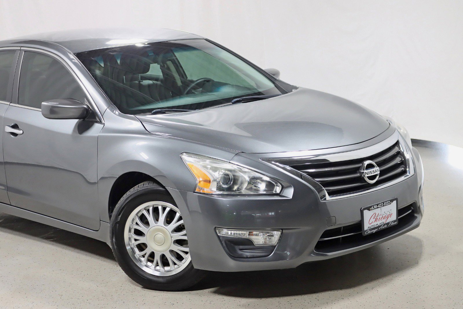 Used 2015 Nissan Altima 2.5 S w/ Power Driver Seat Package FWD image 2