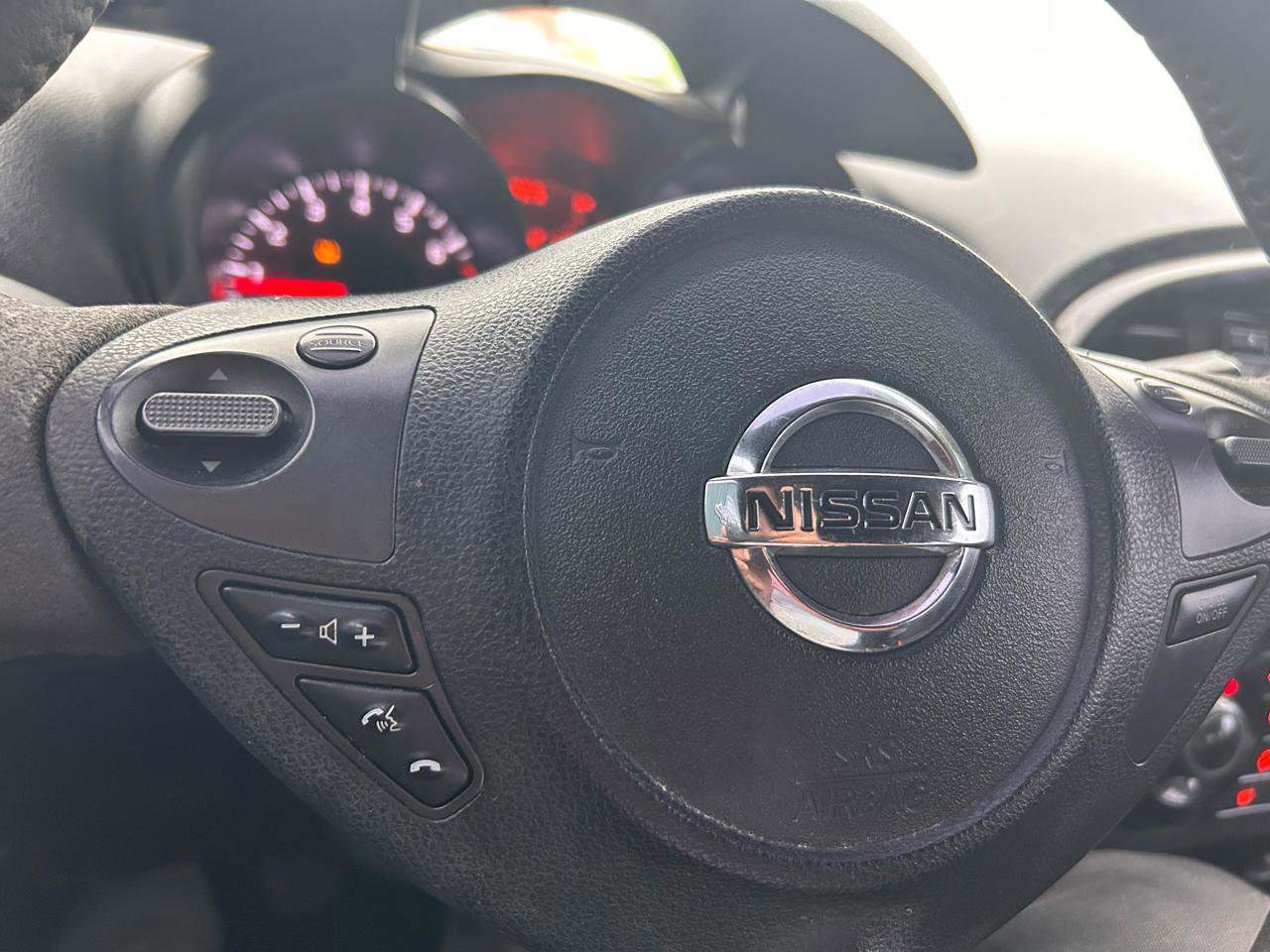 Used 2015 Nissan Juke NISMO FWD image 21