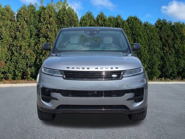 Used 2024 Land Rover Range Rover Sport SE AWD/4WD image 2