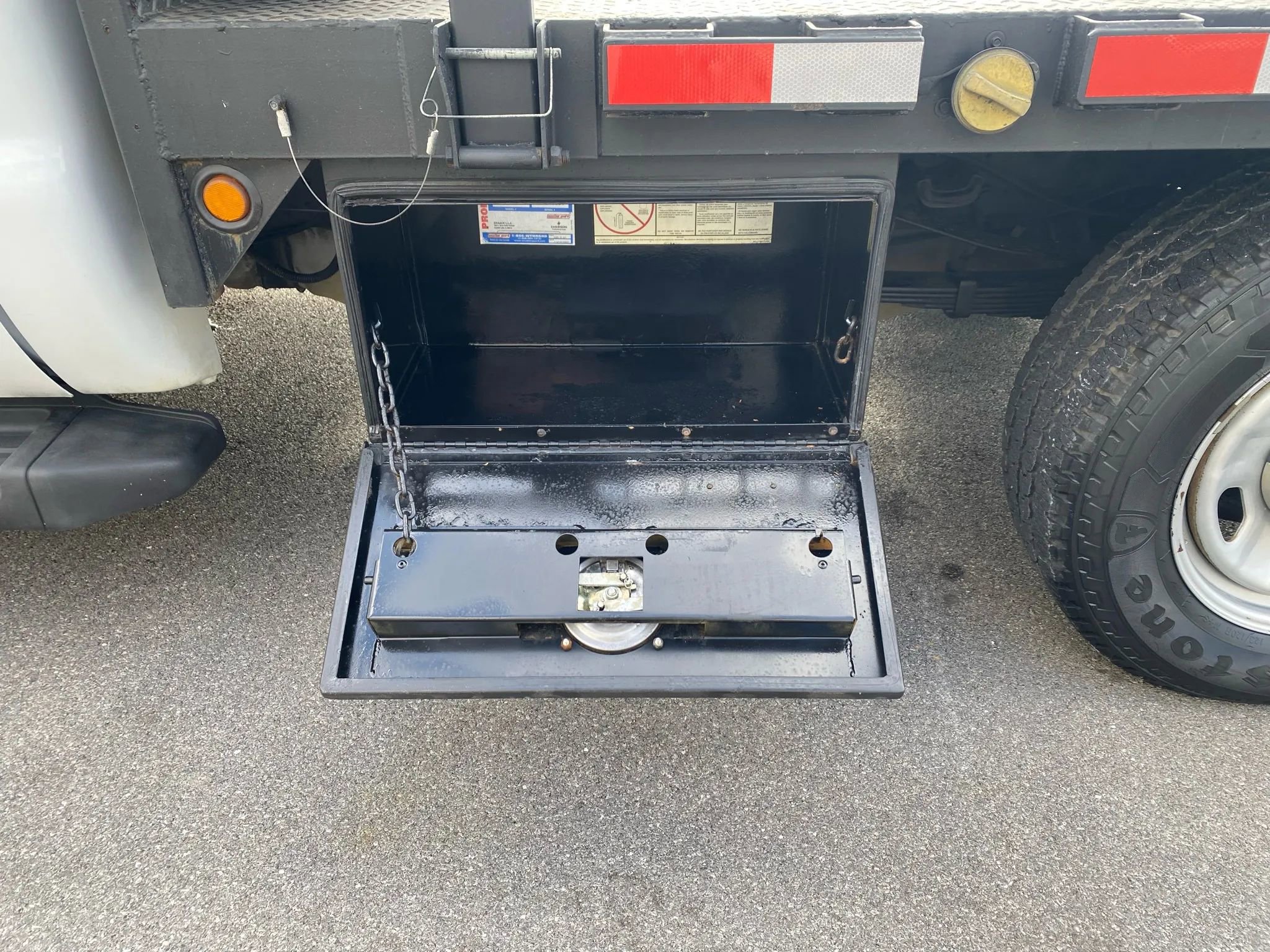 Used 2011 Ford F350 XL image 22