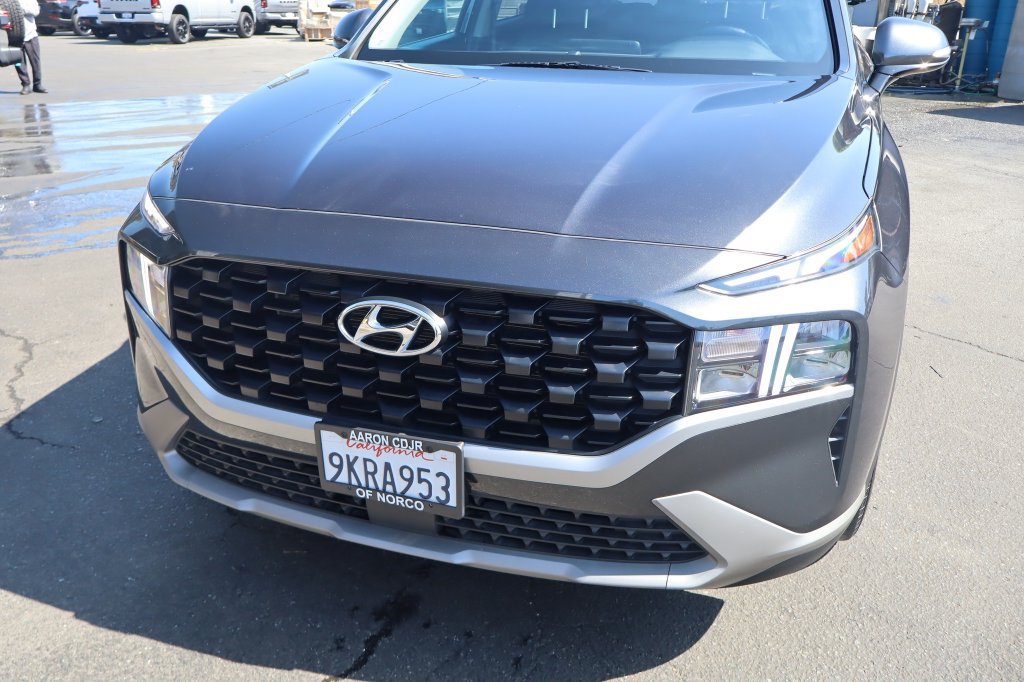 Used 2023 Hyundai Santa Fe SEL FWD image 9