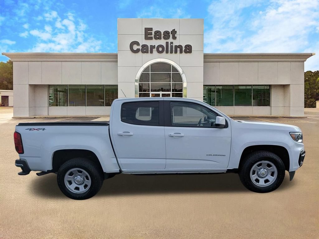 Used 2022 Chevrolet Colorado W/T AWD/4WD image 2