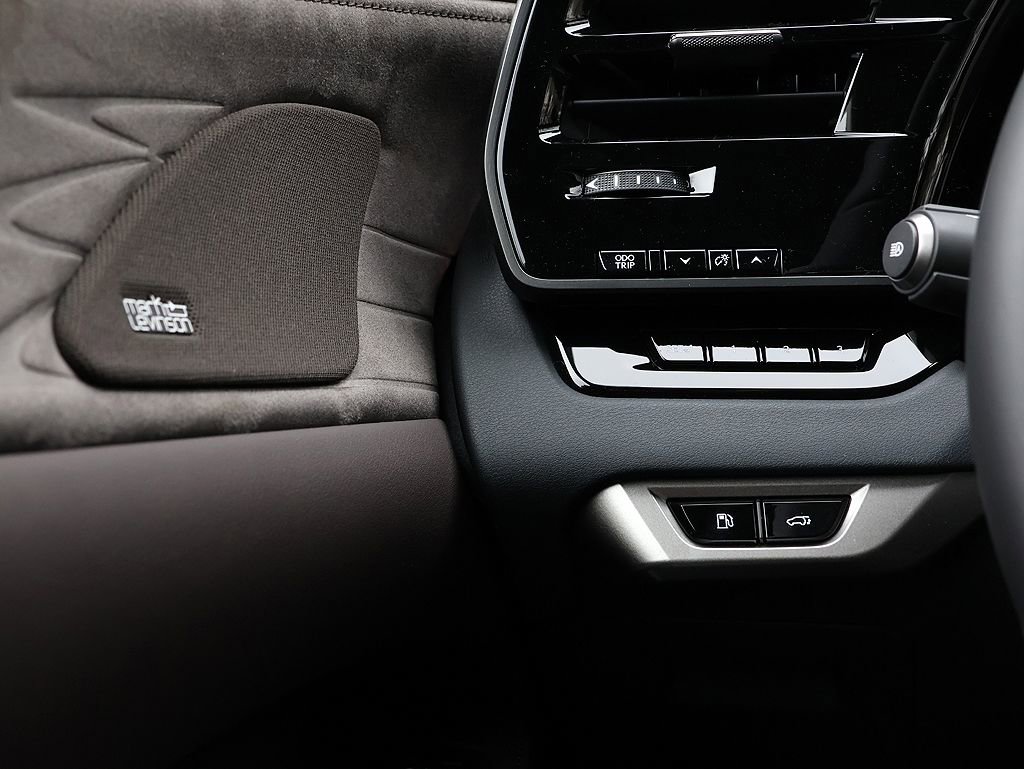 New 2026 Lexus RX 450h AWD image 27