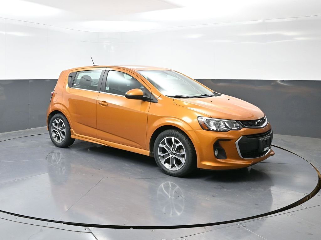 Used 2018 Chevrolet Sonic LT w/ Convenience Package image 4