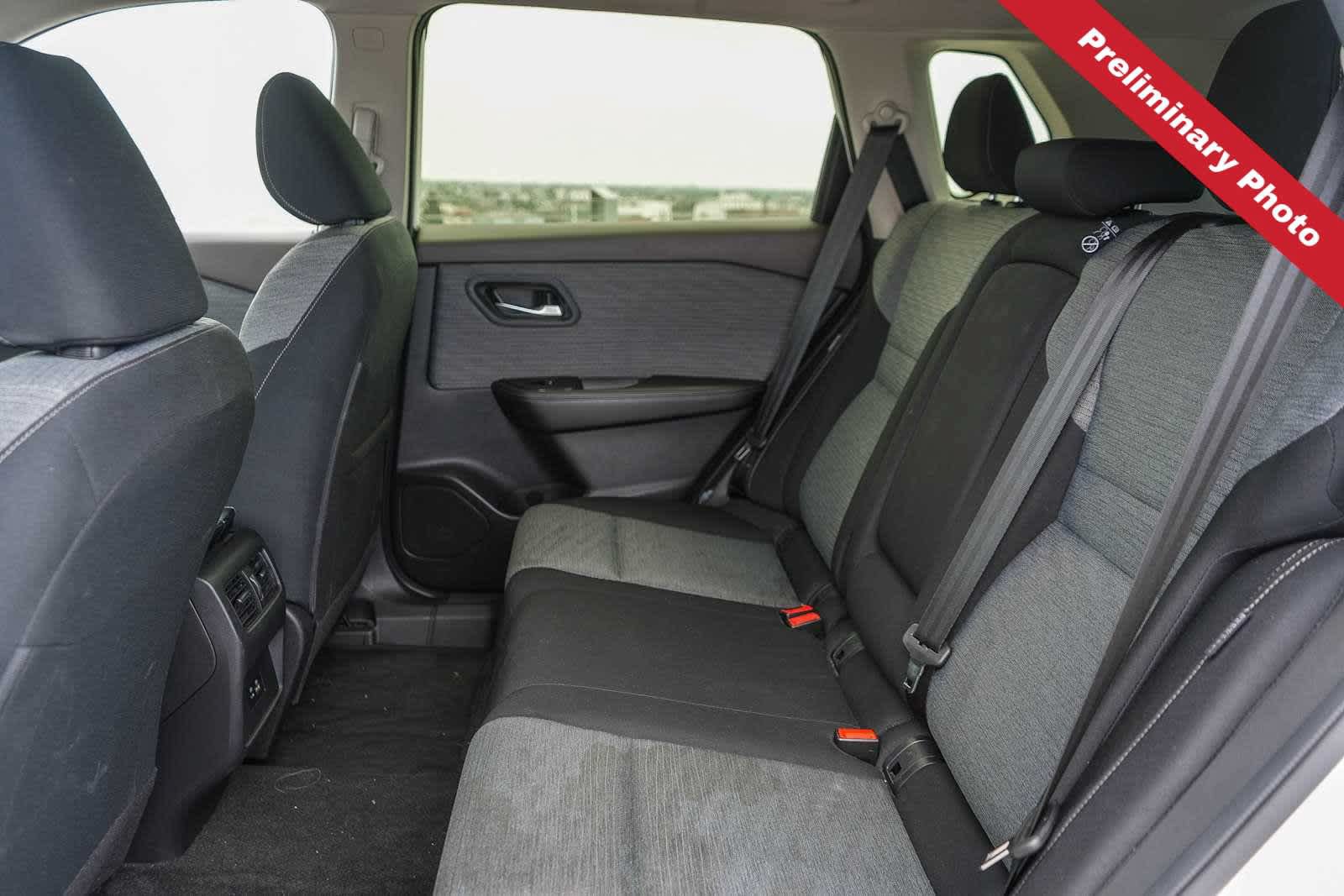 Used 2023 Nissan Rogue SV FWD image 13