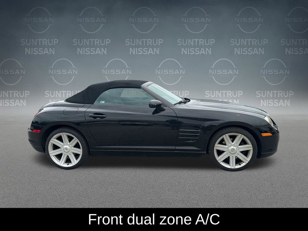Used 2005 Chrysler Crossfire Convertible RWD image 7