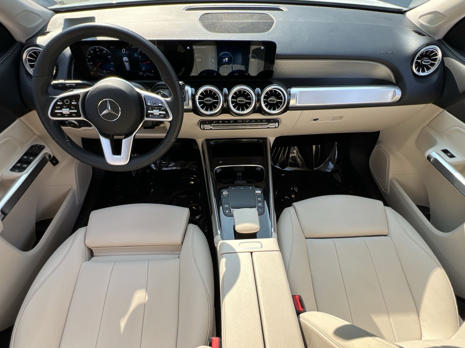 Certified 2022 Mercedes-Benz GLB 250 4MATIC image 13
