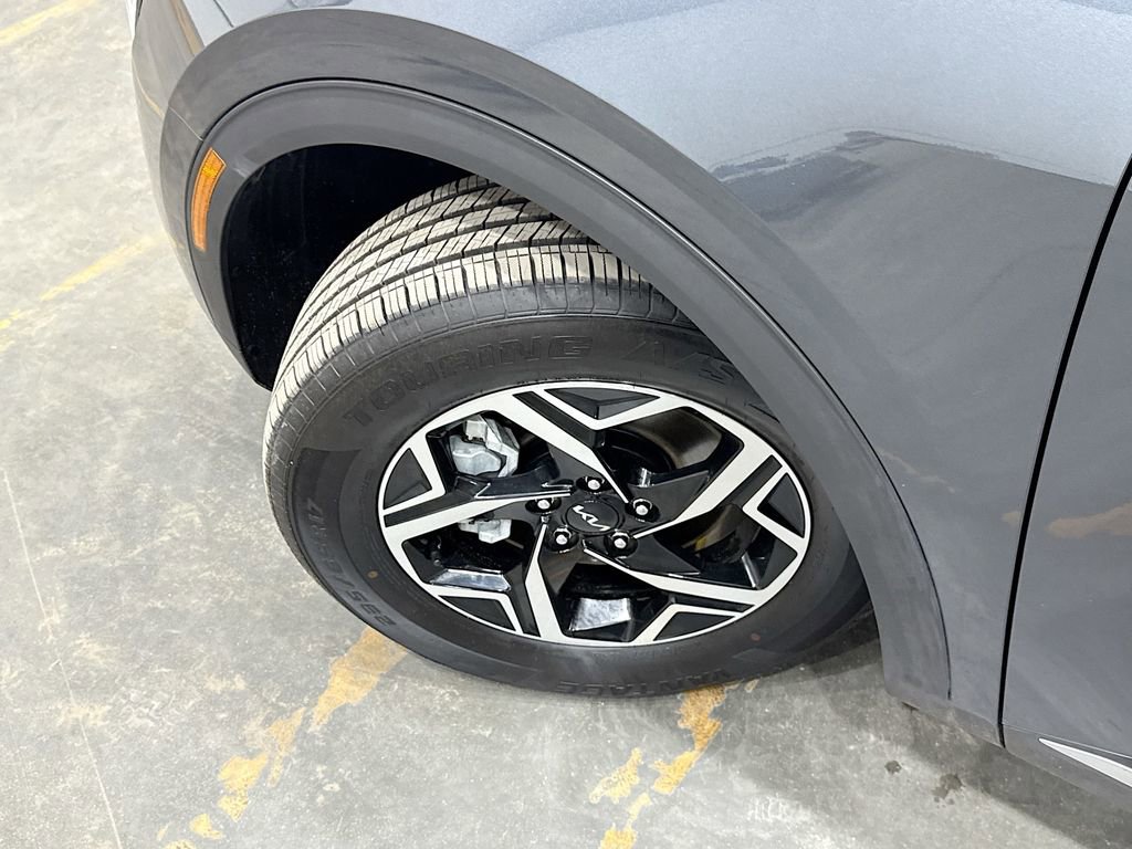 Used 2023 Kia Sportage LX image 39