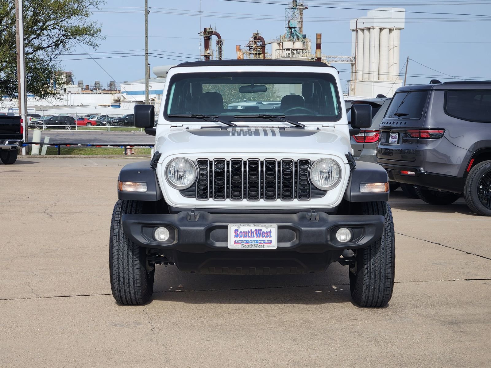 Used 2024 Jeep Wrangler Sport image 6