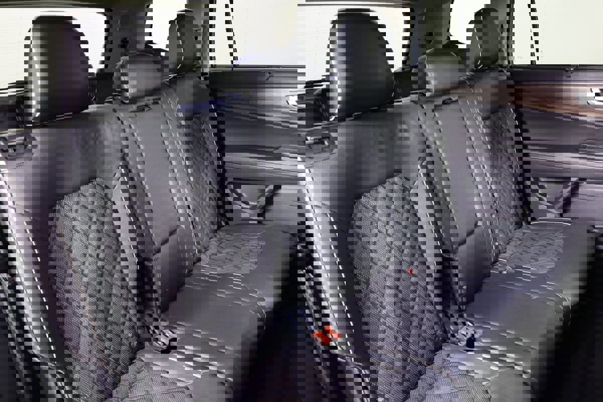 Used 2024 Volkswagen Atlas SEL Premium R-Line image 42