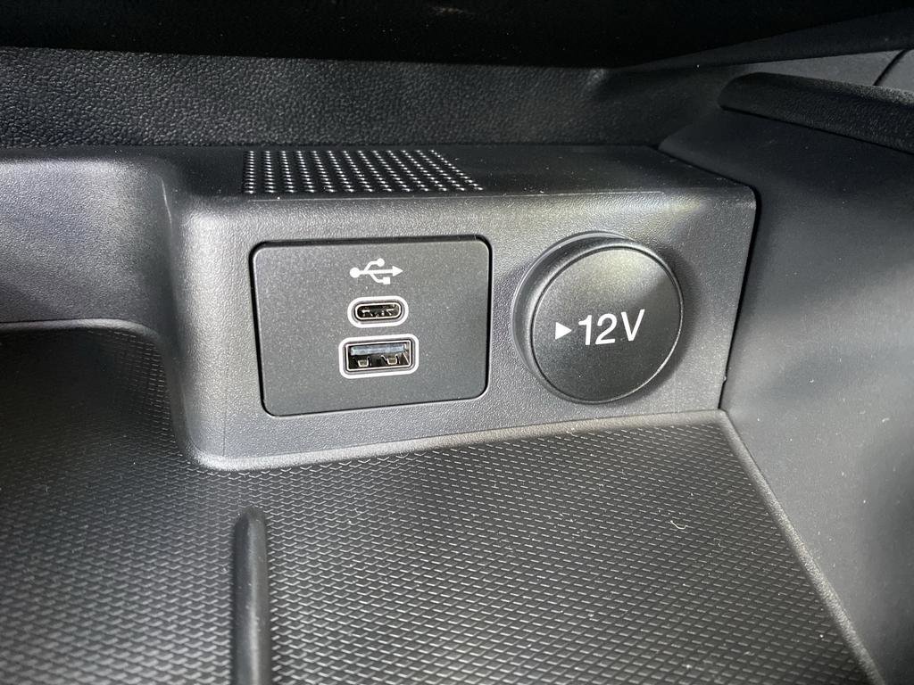 New 2025 Ford Escape SE w/ Class II Trailer Tow Package image 27