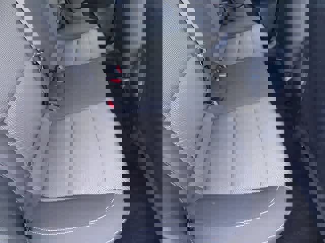 Used 2023 Kia Forte LXS image 9