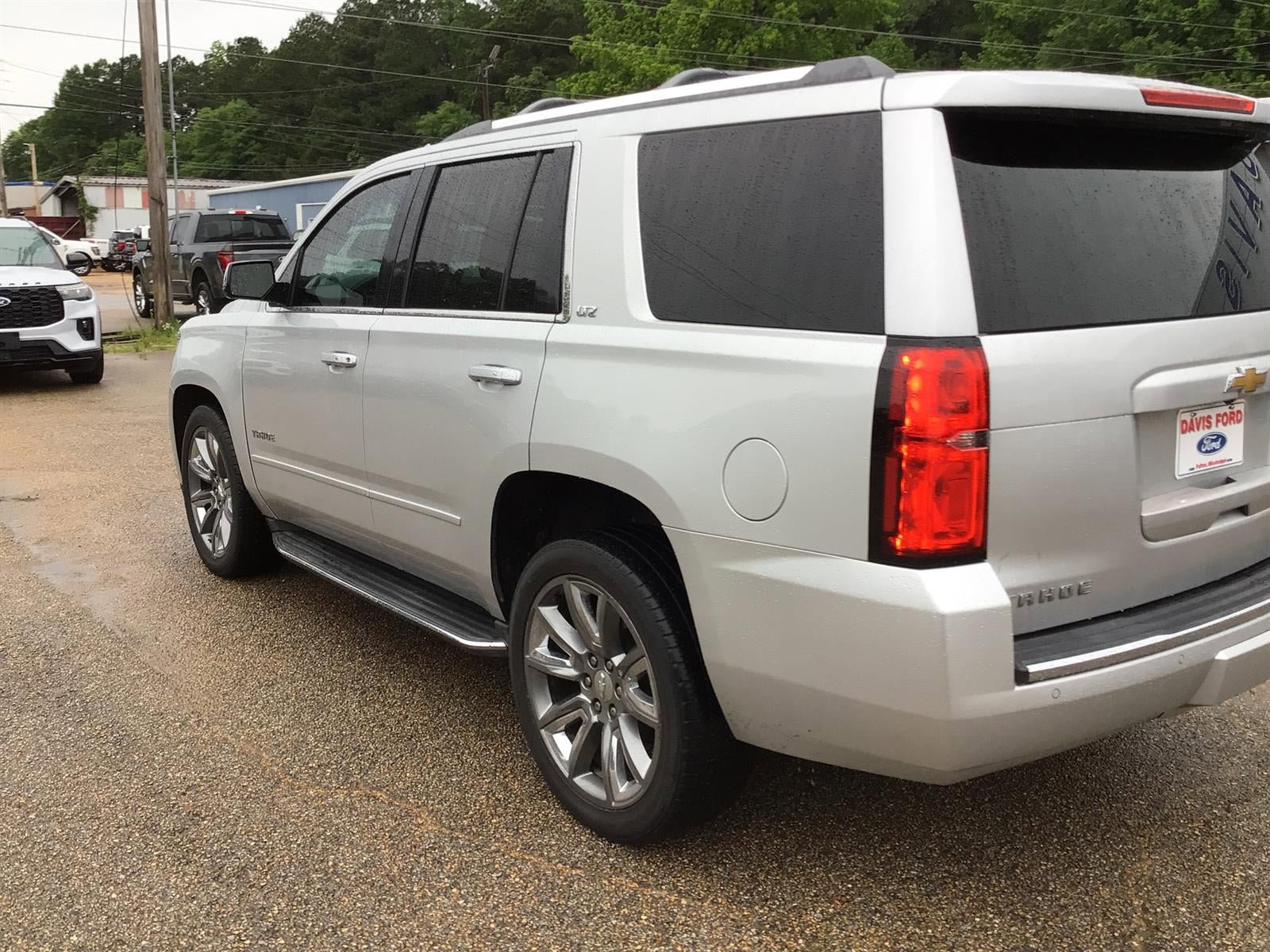Used 2016 Chevrolet Tahoe LTZ RWD image 13
