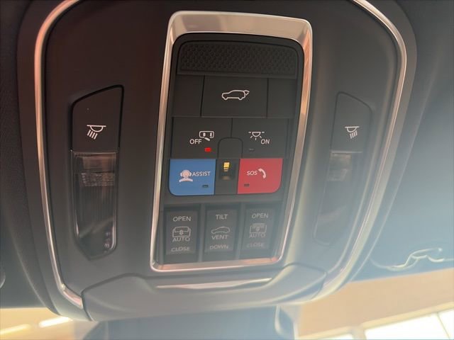 New 2026 Jeep Cherokee Limited image 25