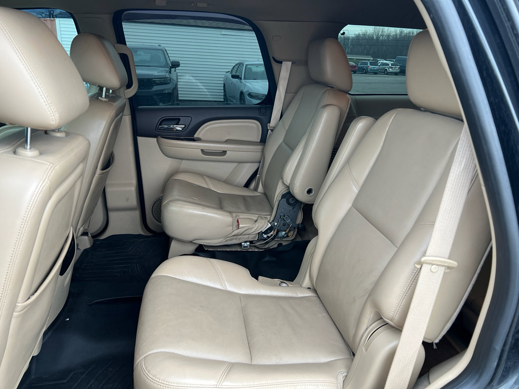 Used 2011 GMC Yukon Denali image 16