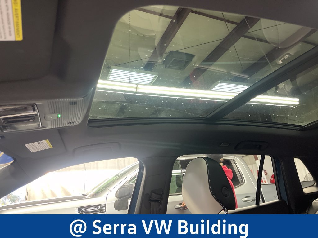 Used 2025 Volkswagen Tiguan SEL R-Line AWD/4WD image 14
