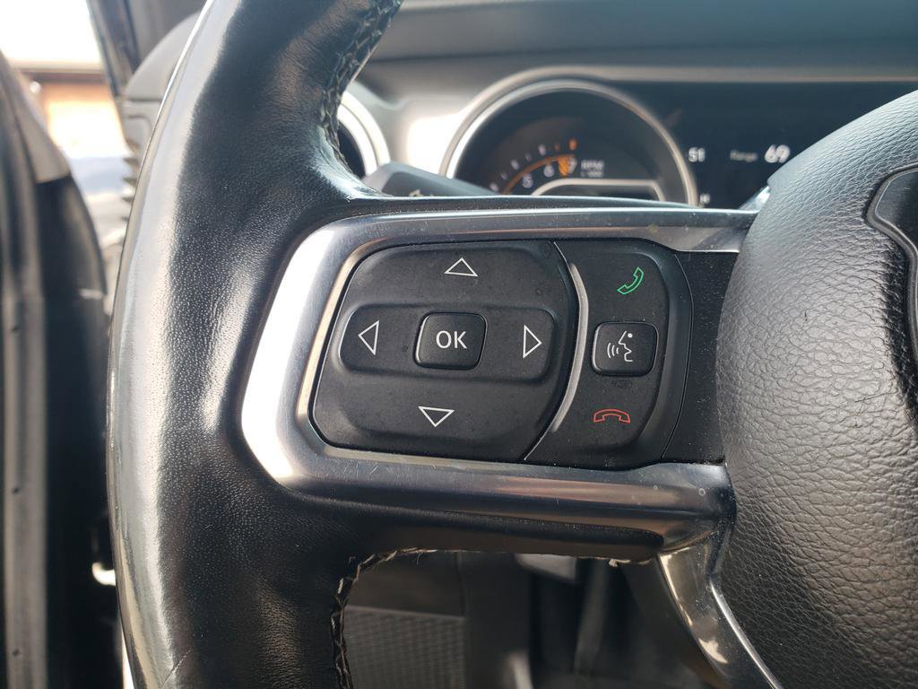 Used 2018 Jeep Wrangler Unlimited Sahara image 33