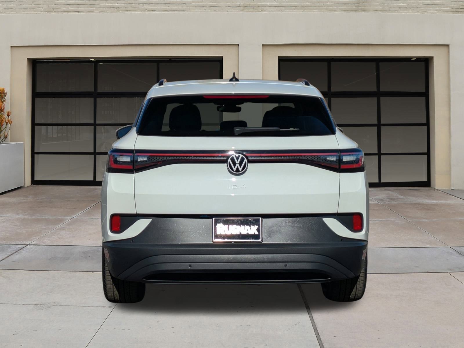 Used 2023 Volkswagen ID.4 Pro image 5