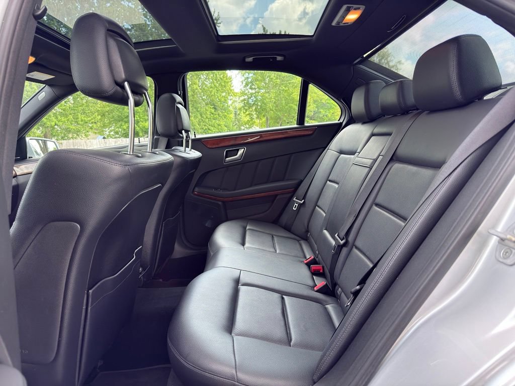 Used 2012 Mercedes-Benz E 350 4MATIC Sedan image 24