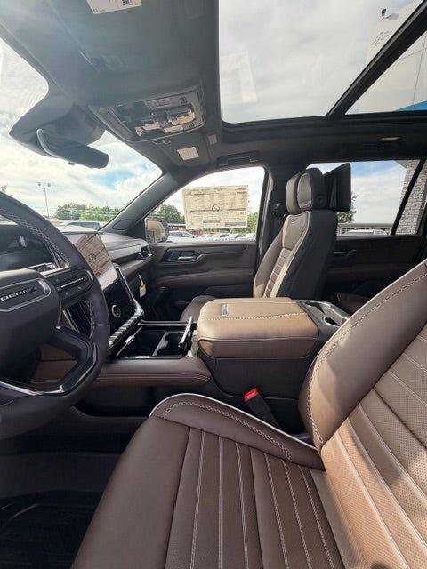 New 2026 GMC Yukon XL Denali Ultimate AWD/4WD image 14