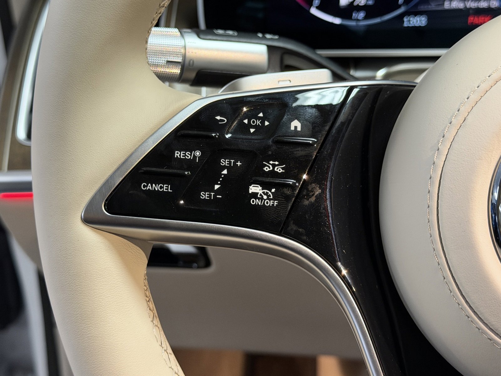 New 2025 Mercedes-Benz Maybach S 680 4MATIC image 21