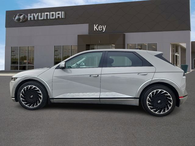Certified 2023 Hyundai Ioniq 5 Limited w/ Cargo Package image 5