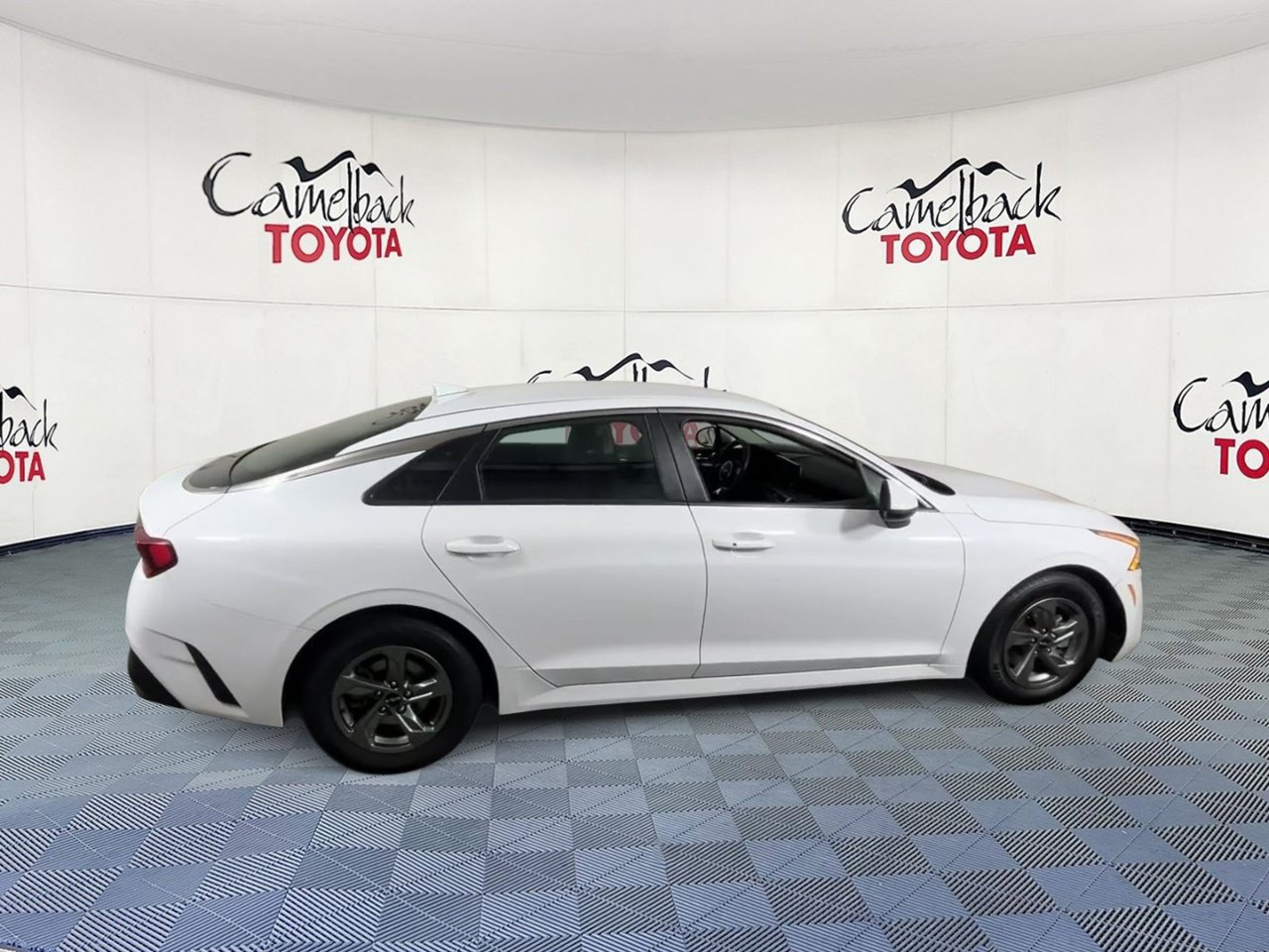 Used 2022 Kia K5 LXS FWD image 3