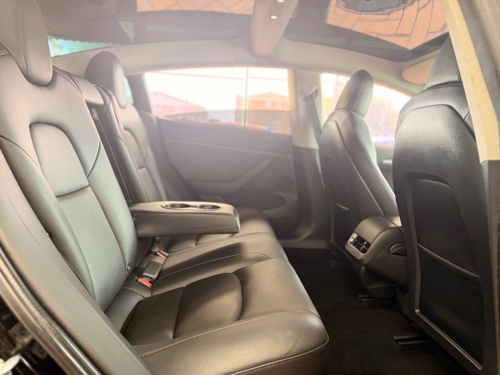 Used 2022 Tesla Model 3 Performance AWD/4WD image 22