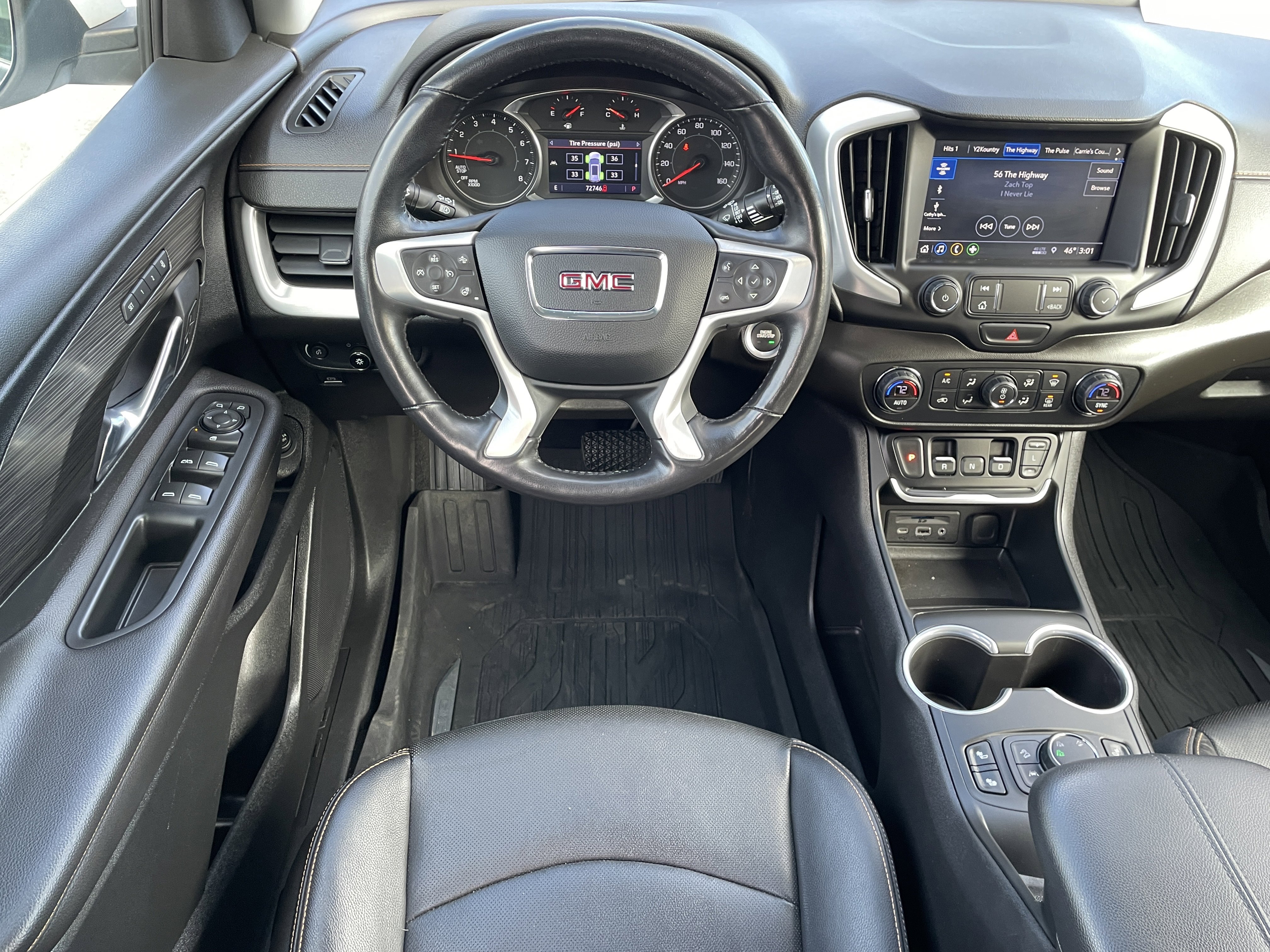 Used 2021 GMC Terrain SLT image 17