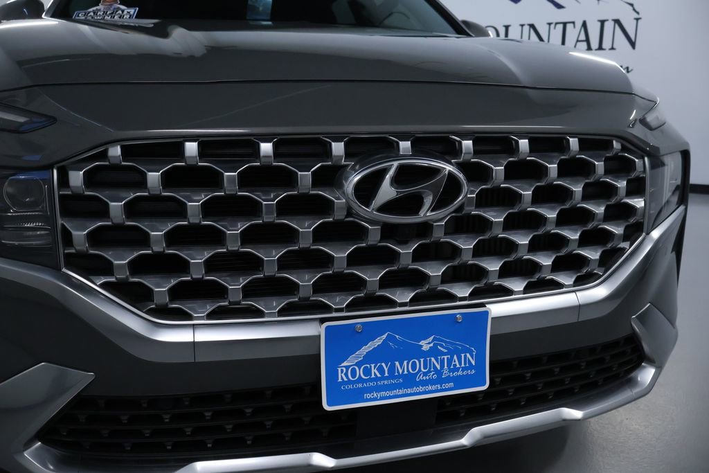 Used 2022 Hyundai Santa Fe Limited image 9