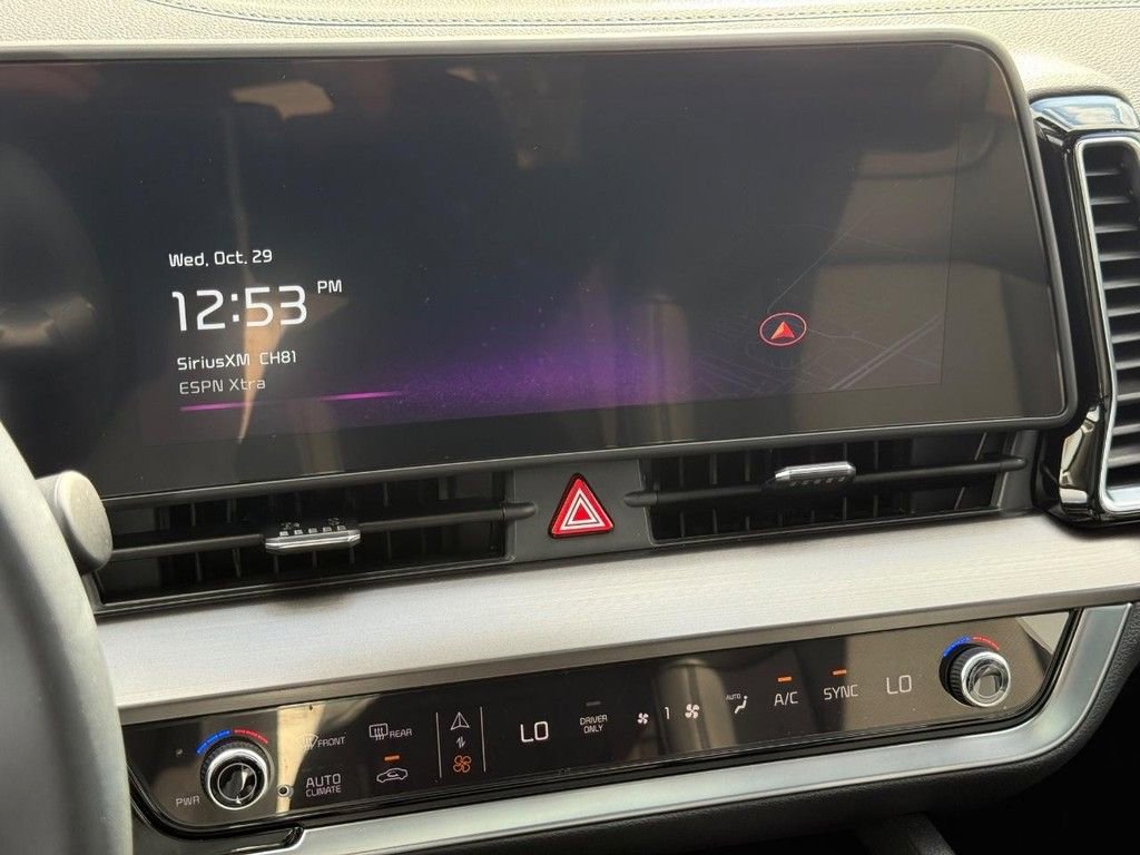 Used 2025 Kia Sportage EX w/ EX Premium Package image 11