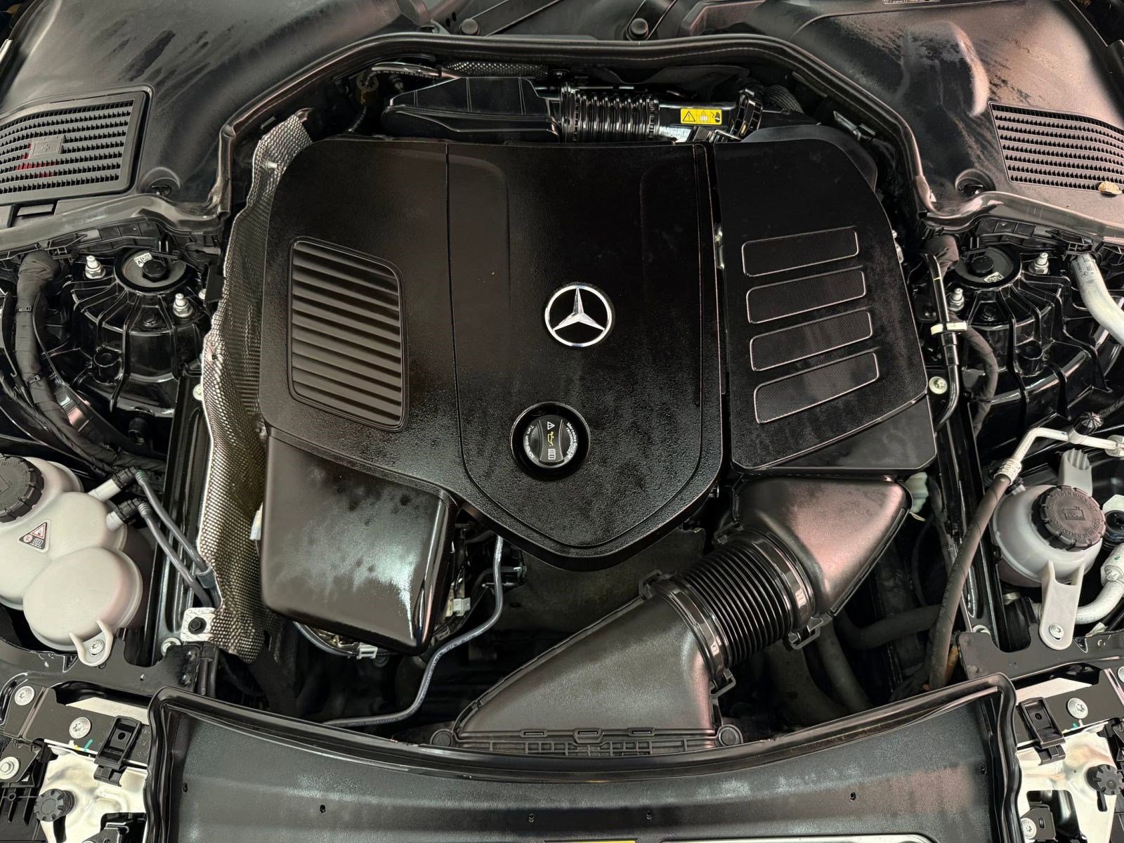 Certified 2023 Mercedes-Benz C 300 Sedan image 32