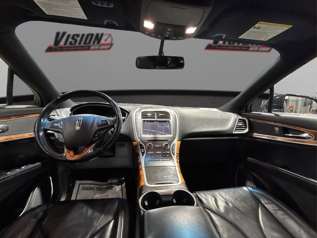 Used 2017 Lincoln MKX Reserve image 28