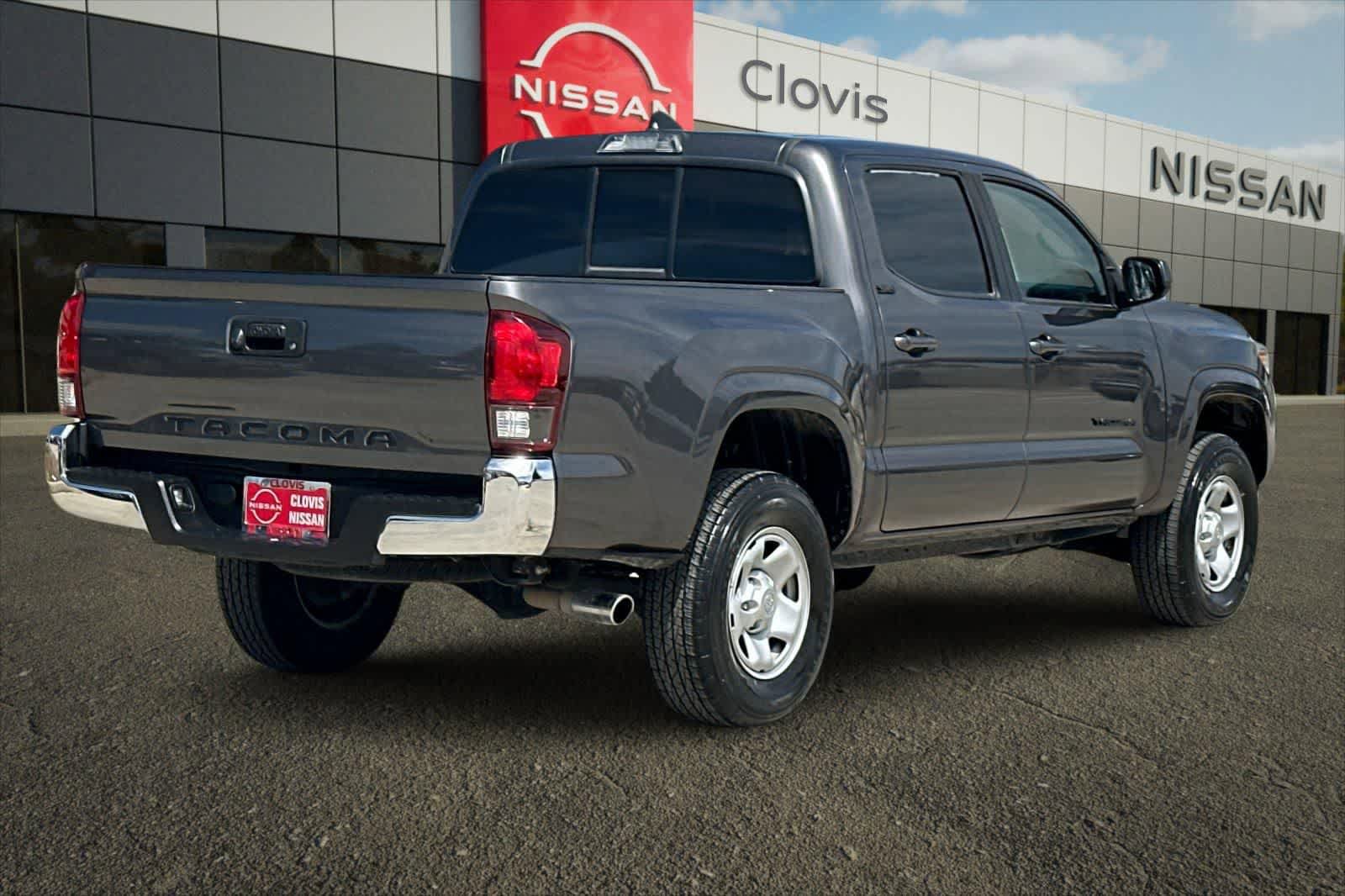 Used 2021 Toyota Tacoma SR5 RWD image 3