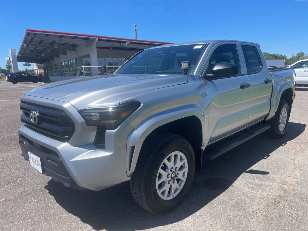 Used 2024 Toyota Tacoma SR image 3
